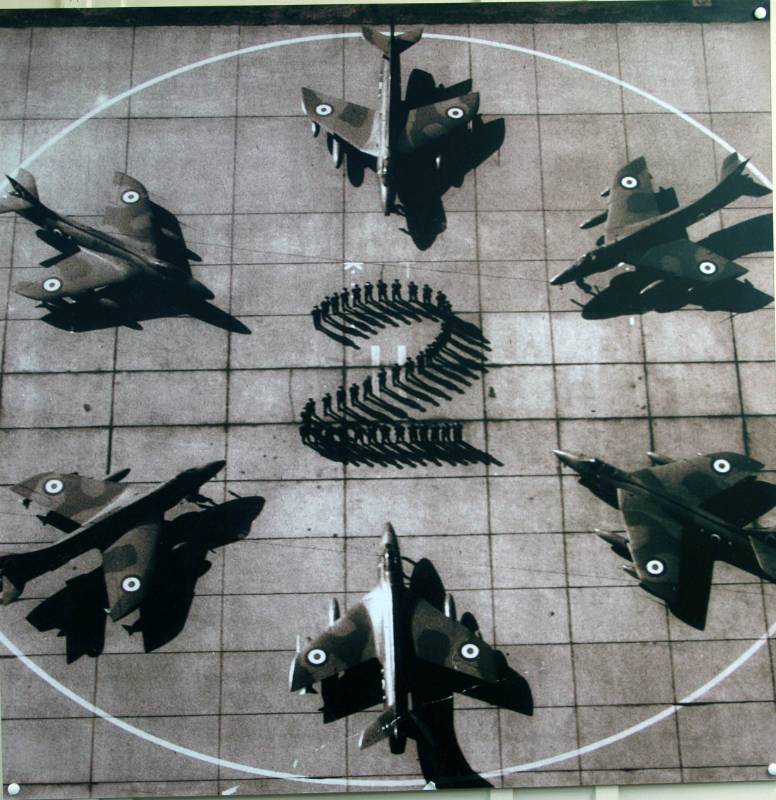number 10 Hunter FR10s Crown Copyright